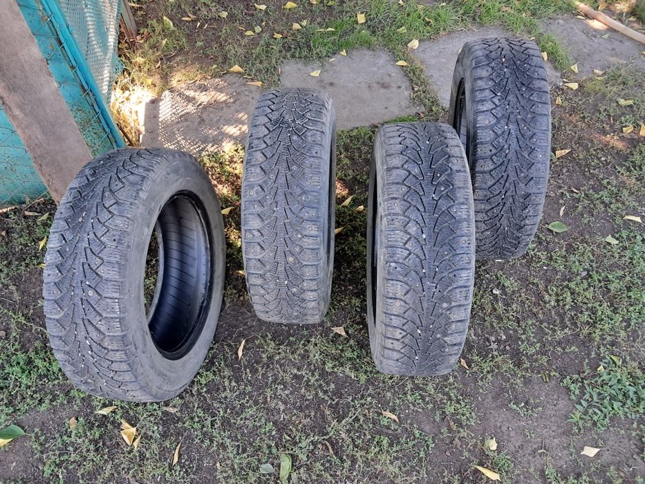 Комплект зимней шипованой резины