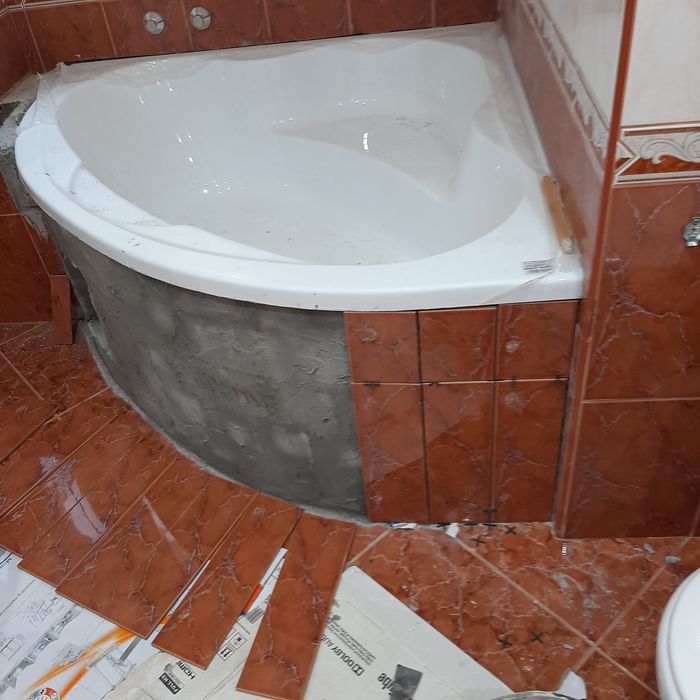 Execut amenajări interioare și exterioare