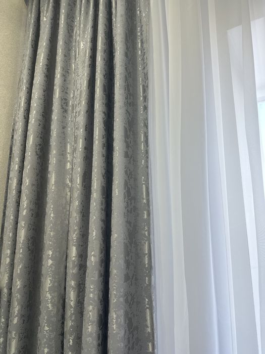 Продам шторы 2 шт и тюль