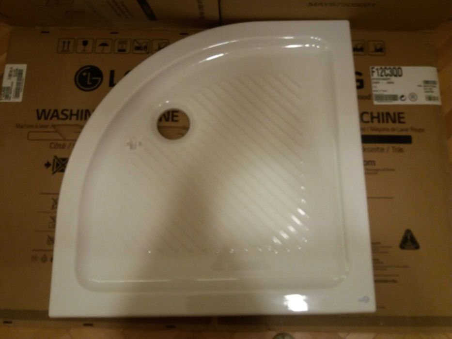 порцеланово корито за душ кабина ideal standard 80/80/60 см.