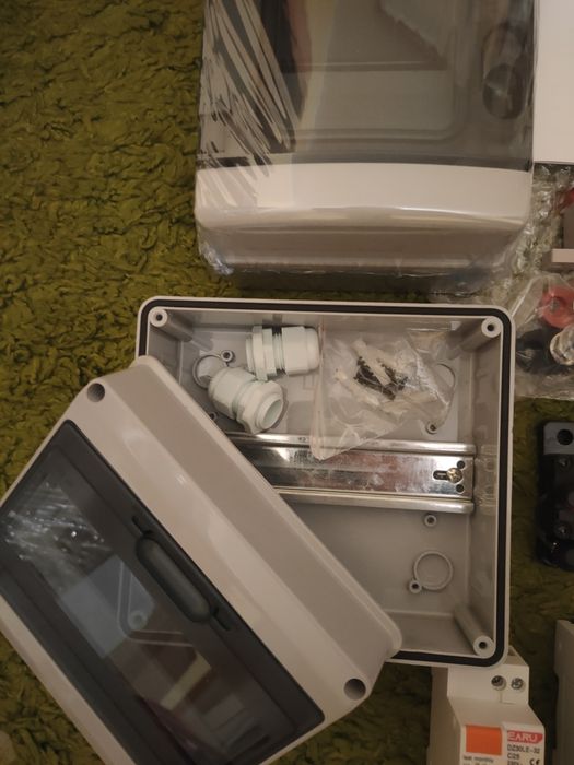 Sistem Solar 12v , cititi anuntul!. Trimit in tara.