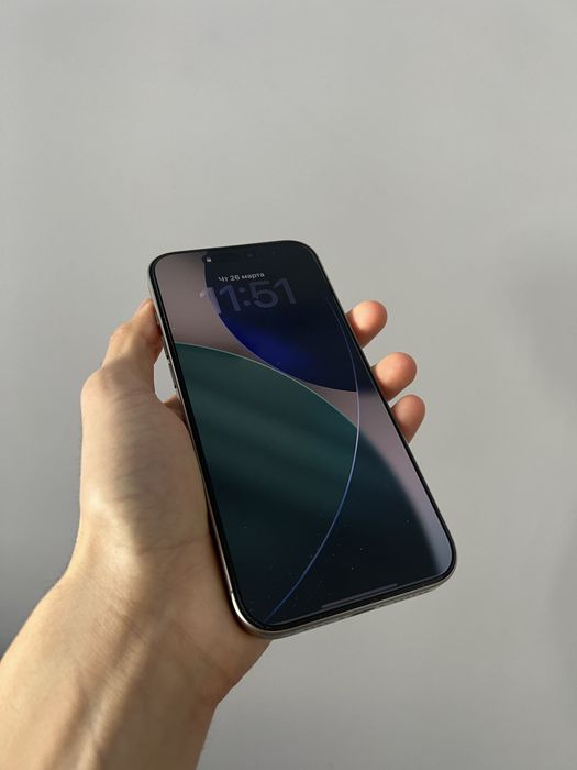 Iphone 16 pro max 93%