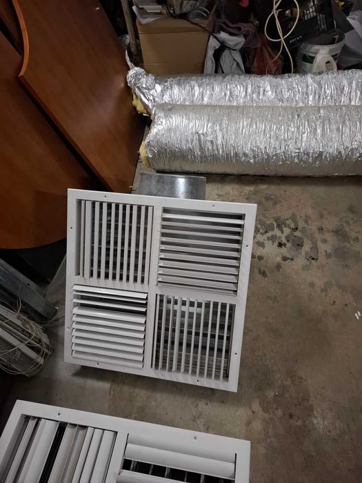 Кутия вентилационна с капак за климотизация