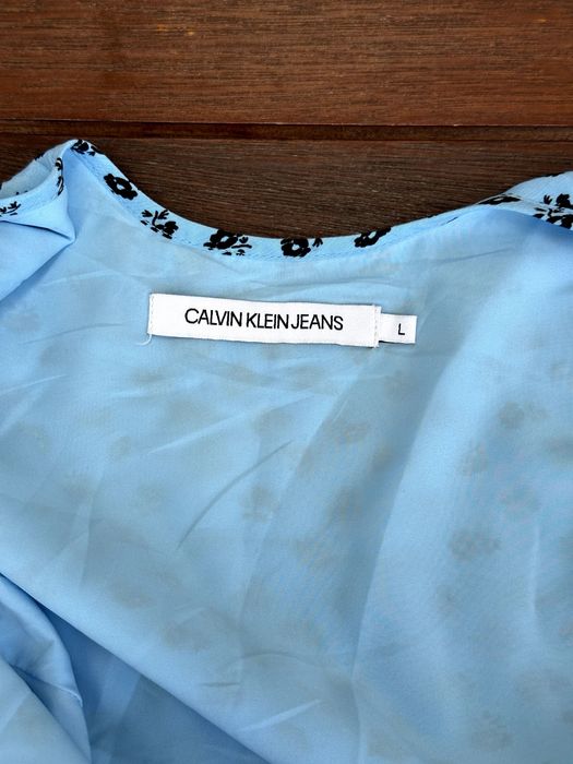 Разкроена флорална рокля Calvin Klein Jeans - размер L, Отлично състояние