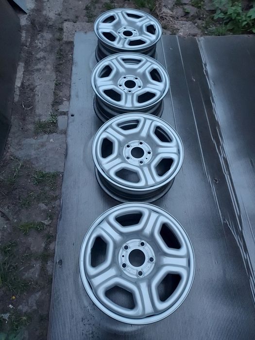 Jante oțel pe 16 Renault Dacia