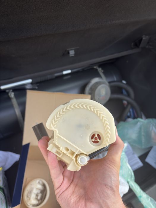 Електрическа бензинова горивна помпа BOSCH