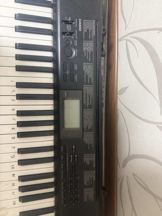 Продается синтезатор Casio CTK-3200