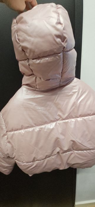 Geaca iarna cu gluga 122 cm (6-7 ani)