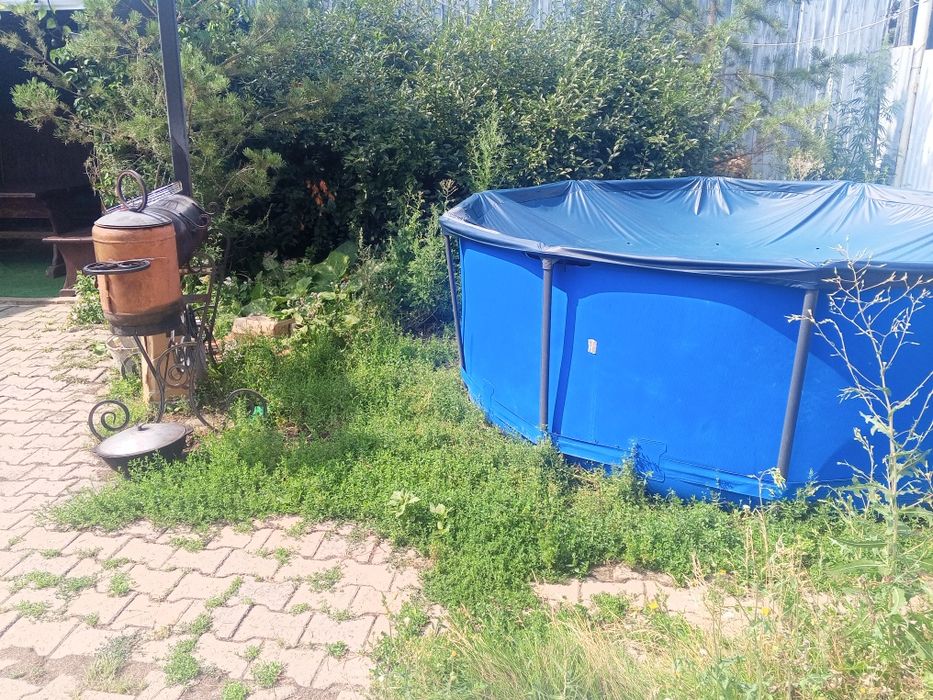 Продам 3 дома на одной территории