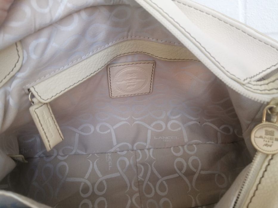 Продам  винтажную сумку Lancel