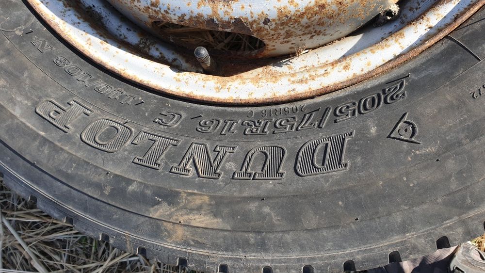 Джанта с гума 205 75 16 С дънлоп