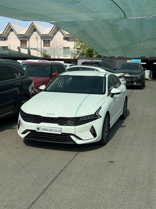 Kia k5 2022  yil
