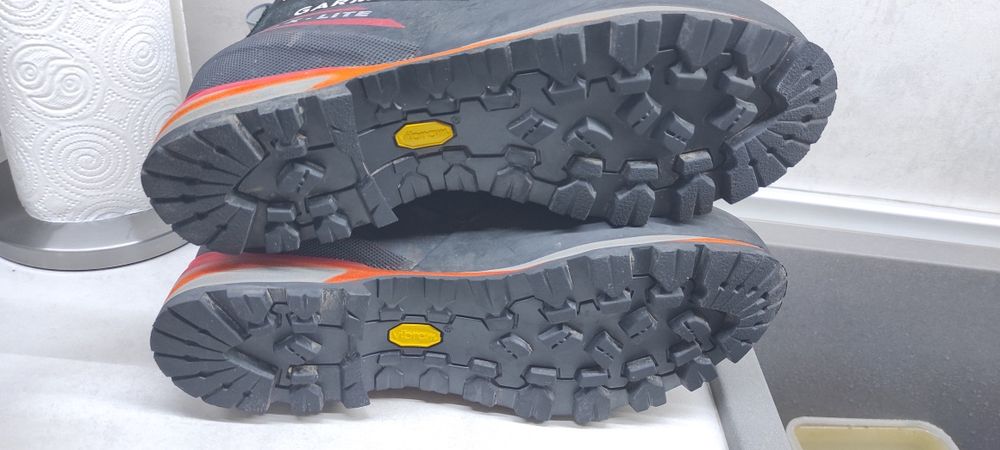 Зимни туристически обувки