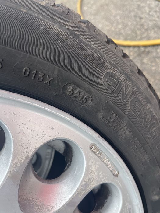 Оригинални джанти Alfa Romeo 4x98 с гуми 185/60R14