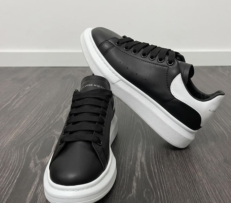 Adidasi Alexander Mcqueen Negru Alb