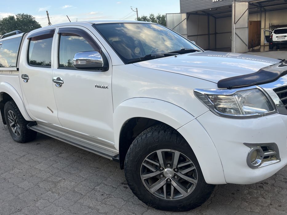Toyota hilux …..