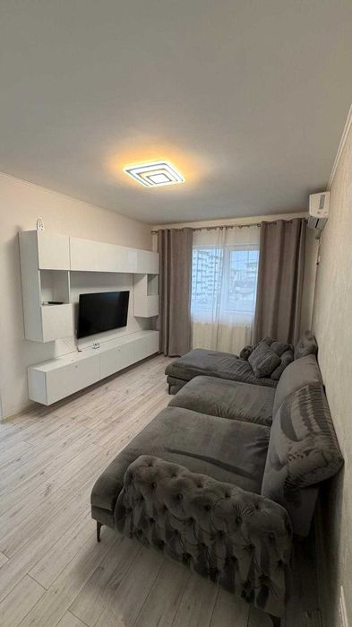 Închiriez ap.  2 cam Militari Residence