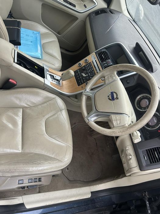 Volvo XC60 2010 2.4D D5 205кс на части