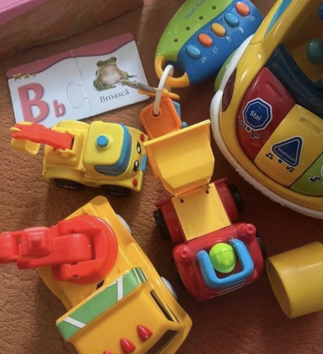 Lot jucarii copii,la madinuta Vtech se vede in fotografie defectul