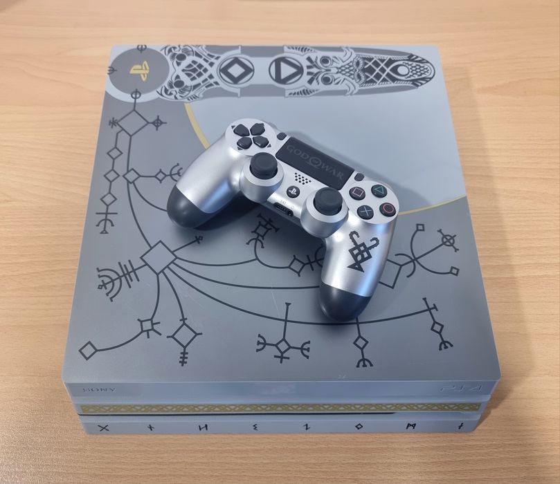 Playstation 4 Pro God of War Edition
