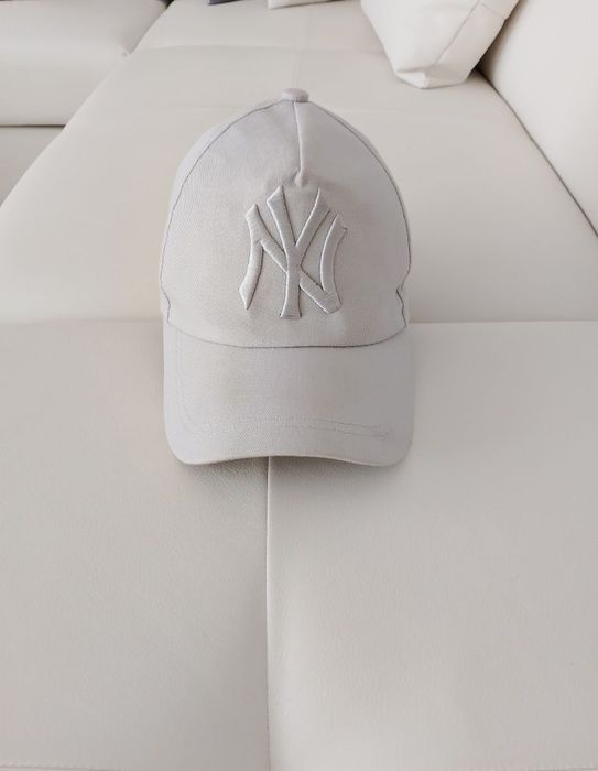 Vând Șapcă sport fashion NY,noua, calitate.reglabila.