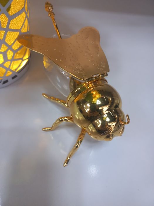 Asal solish uchun maxsus asal idish