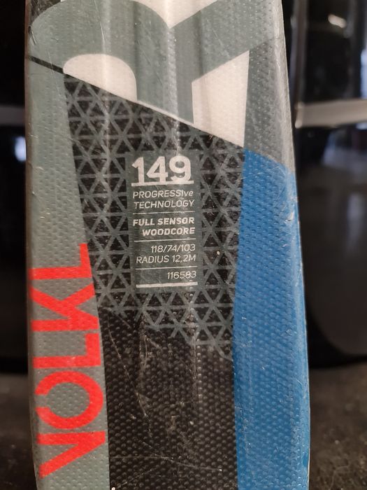 Schiuri Volkl RTM 7.4,149 cm