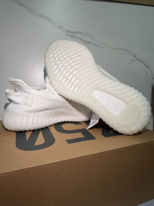 Yeezy 350v2 Bone