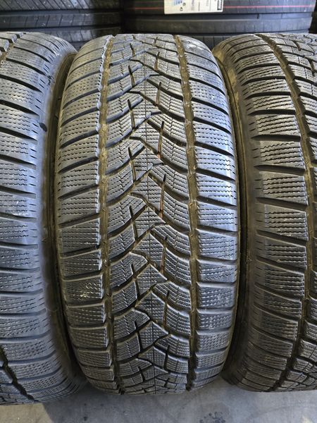 235/55/19 DUNLOP 4бр