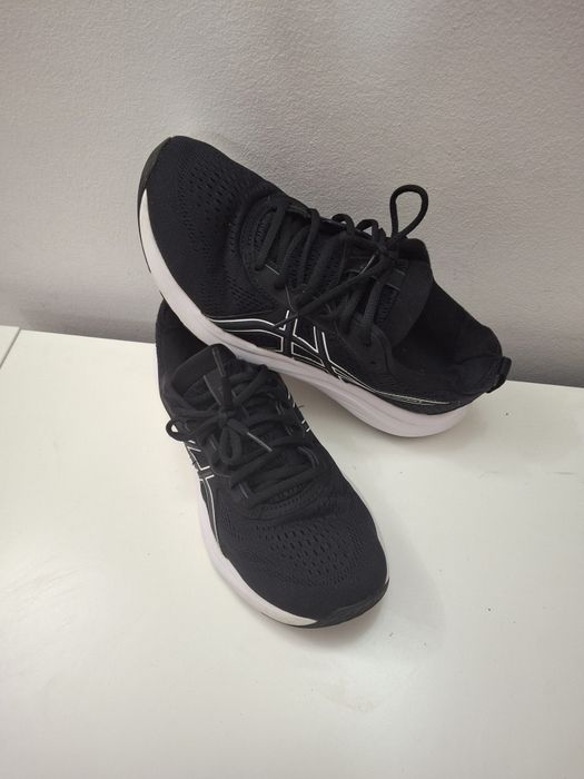 Adidasi asics marime 40.5