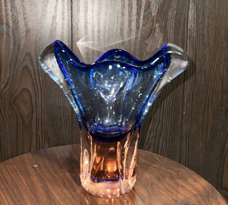 Вазалар сотилади