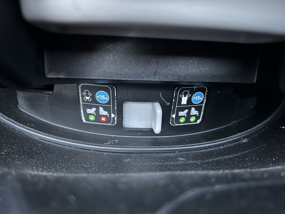 Vand scaun cu Isofix Maxi Cosi Mica Pro