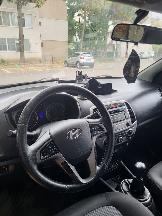 HYUNDAI i20 2014 — imagine 5