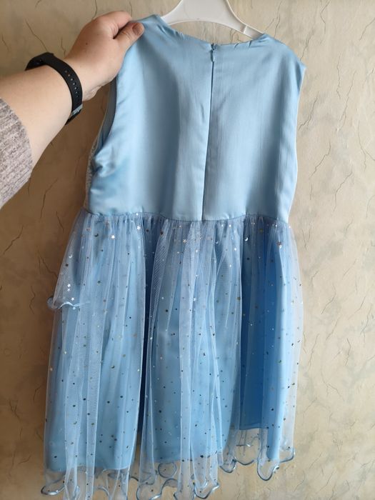 Продам платье на девочку