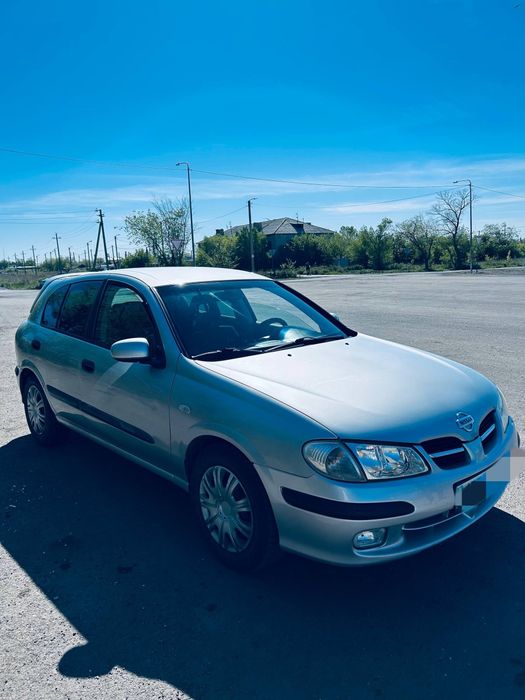 Nissan Almera 2000 год