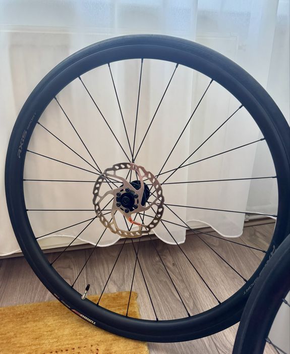 Roți cursieră Axis Sport Disc 26’