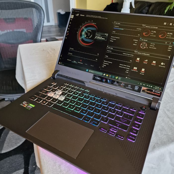 Asus ROG G15 Nvidia RTX 3060, Ryzen 9 5900HX, 1TB , 16gb Ram