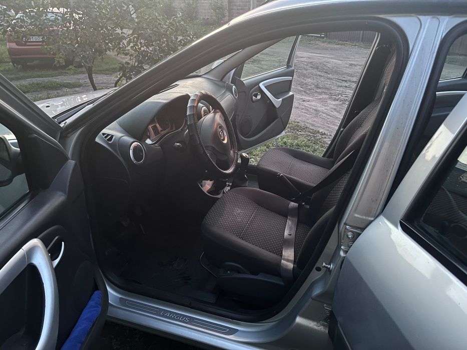 Продам Lada Largus 2018 года