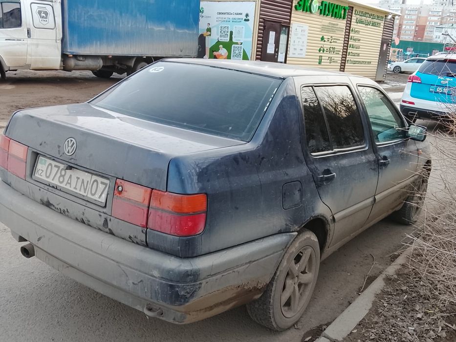 Продам машину Вольксваген Венто