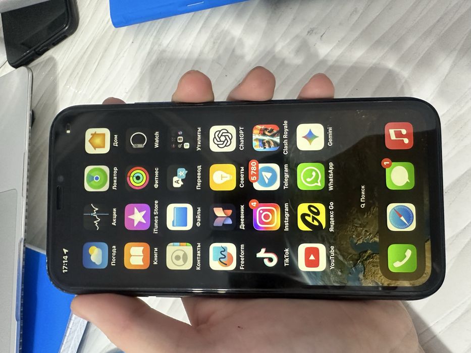 Iphone xr черный
