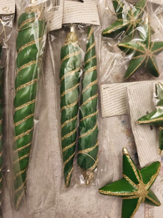 Холандски коледни играчки от смола