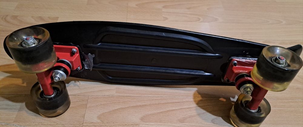 Vând urgent skatebord