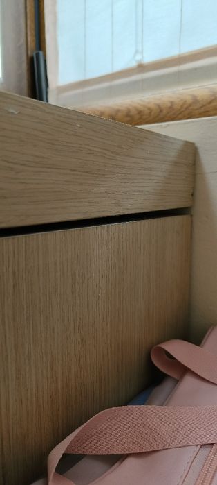 НАМАЛЕНО! Масивно бюро от естествено дърво