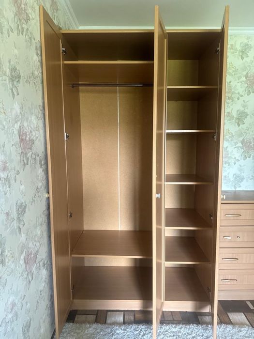 Спальный гарнитур