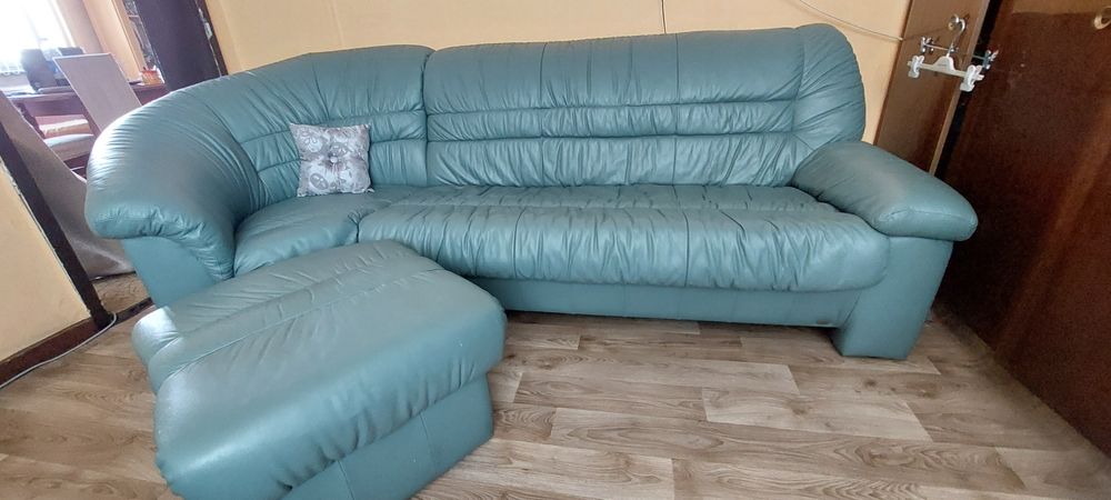 Продавам ъглов кожен диван от естествена кожа