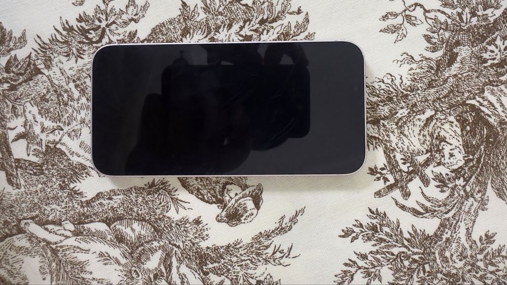Iphone 13 в розовом цвете