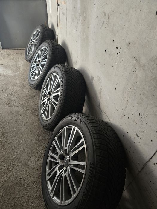 джанти с гуми Bridgestone Blizzak 225/55/17 за Ауди