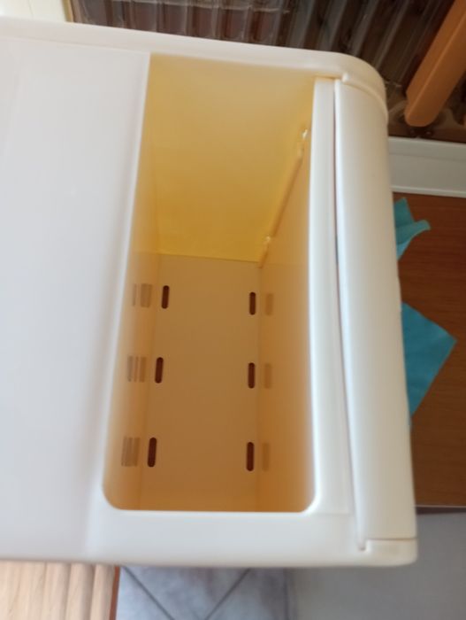 Шкафче - поставка за баня или кухня