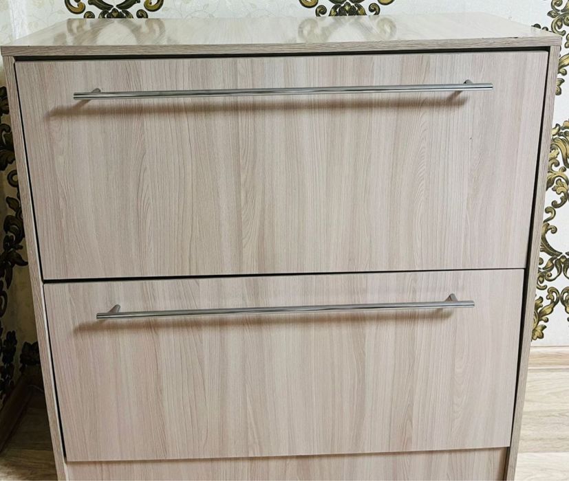 Продам обувницу для прохожей