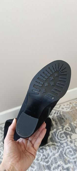 Продам сапоги женские